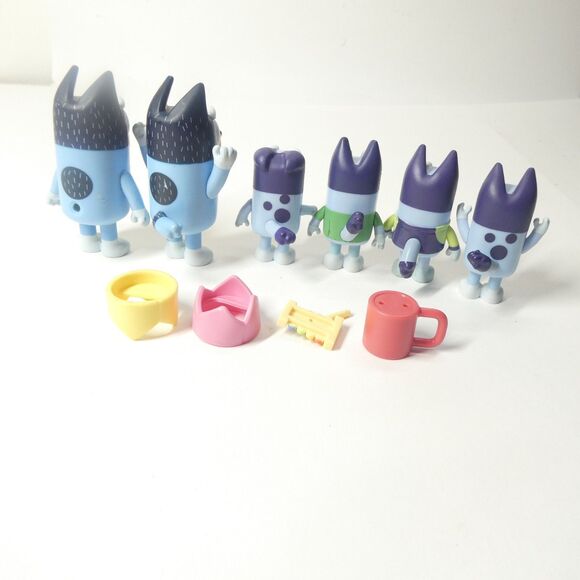Lot of 6 Bluey & Bandit Dad Figures + Accessories Crown - Picture 6 of 7